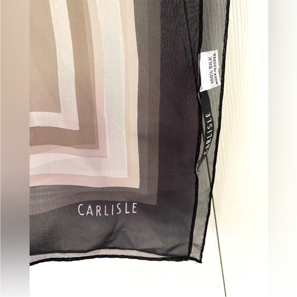 Carlisle Scarf 100% Silk Animal Print 60" × 20" - Picture 2 of 9